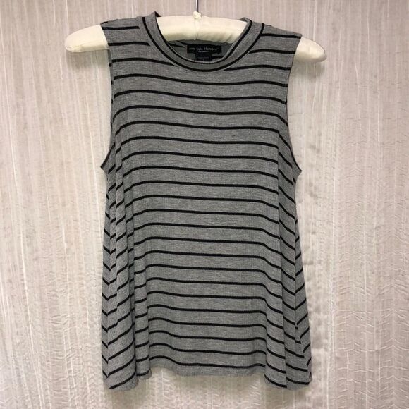 See You Monday S LA Gray Black Ribbed Knit Striped Swing Crop Sleeveless Tank - Picture 1 of 9